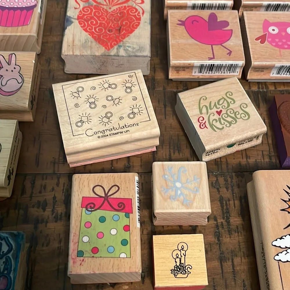 48 Rubber Stamps: Various Themes, Sayings & Florals